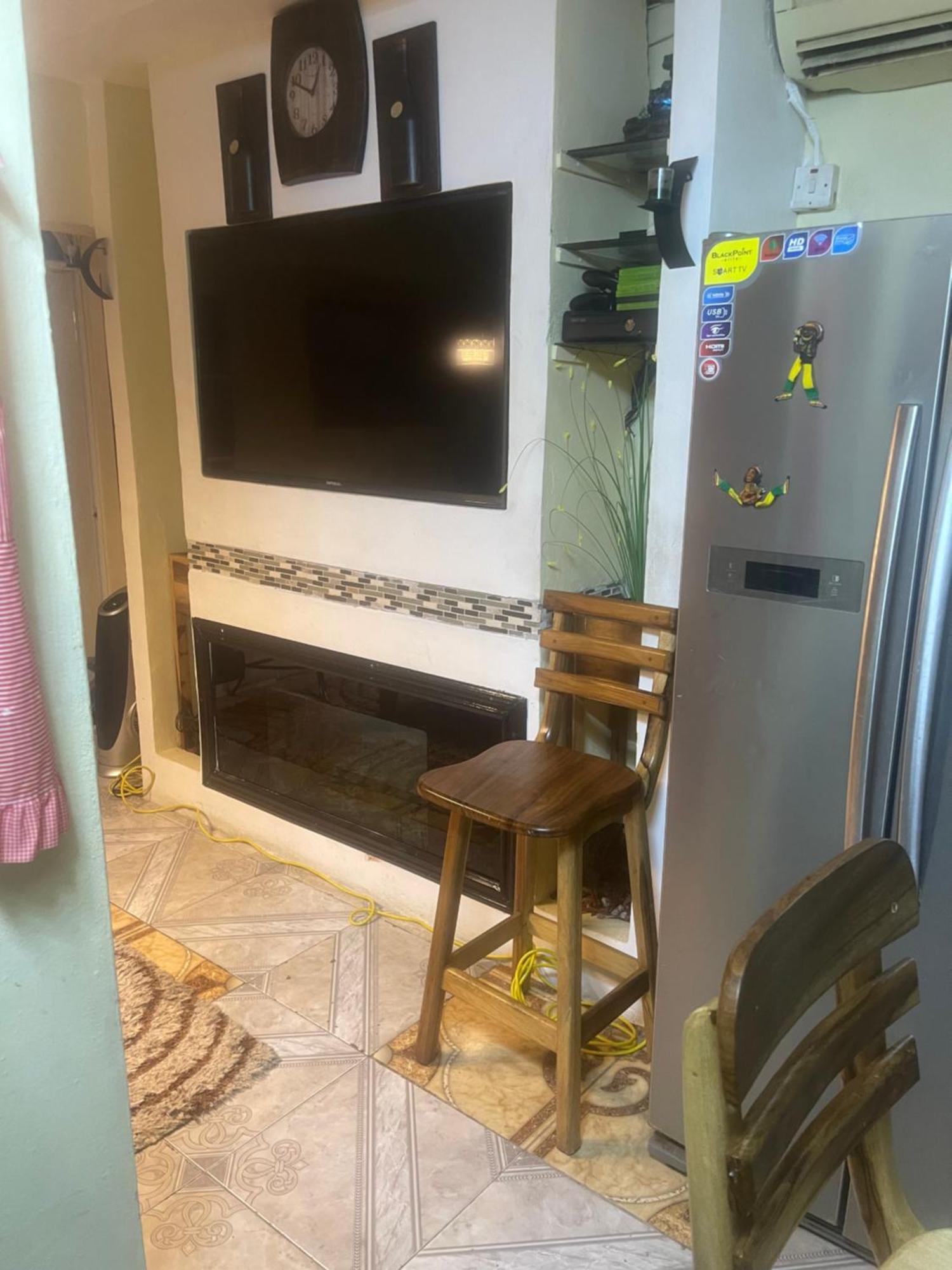 Jamaican R Home Kingston Ngoại thất bức ảnh